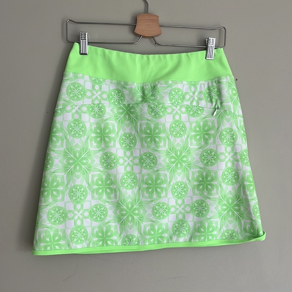 💰3 for $40 💰 Cutter & Buck Neon Green Golf Skirt - Picture 4 of 5